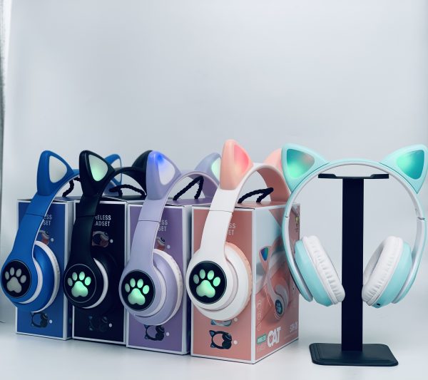 Stn-28 Cute Cat Wireless Bluetooth Headphone Led Light Random Color